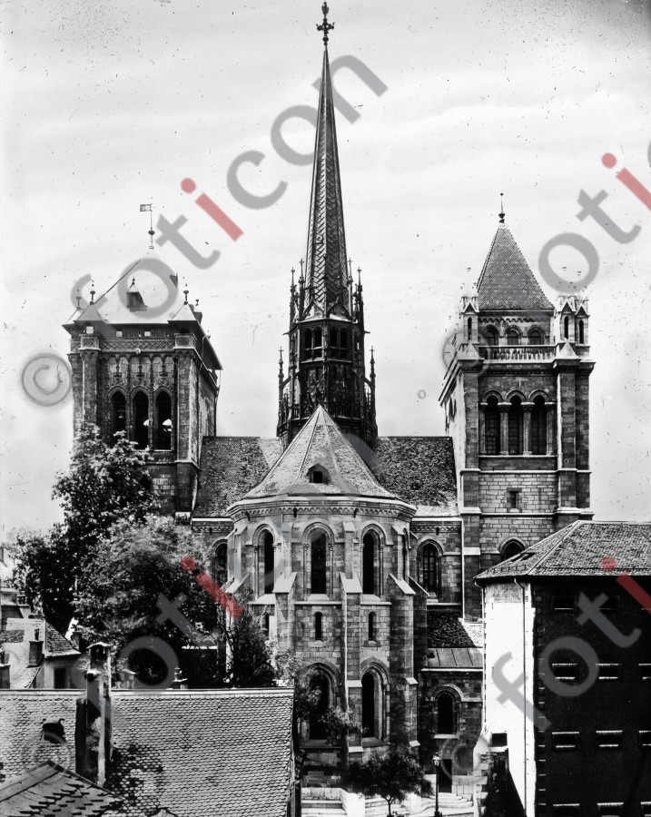 Kathedrale St.Pierre | St. Pierre Cathedral - Foto simon-73-002-sw.jpg | foticon.de - Bilddatenbank für Motive aus Geschichte und Kultur
